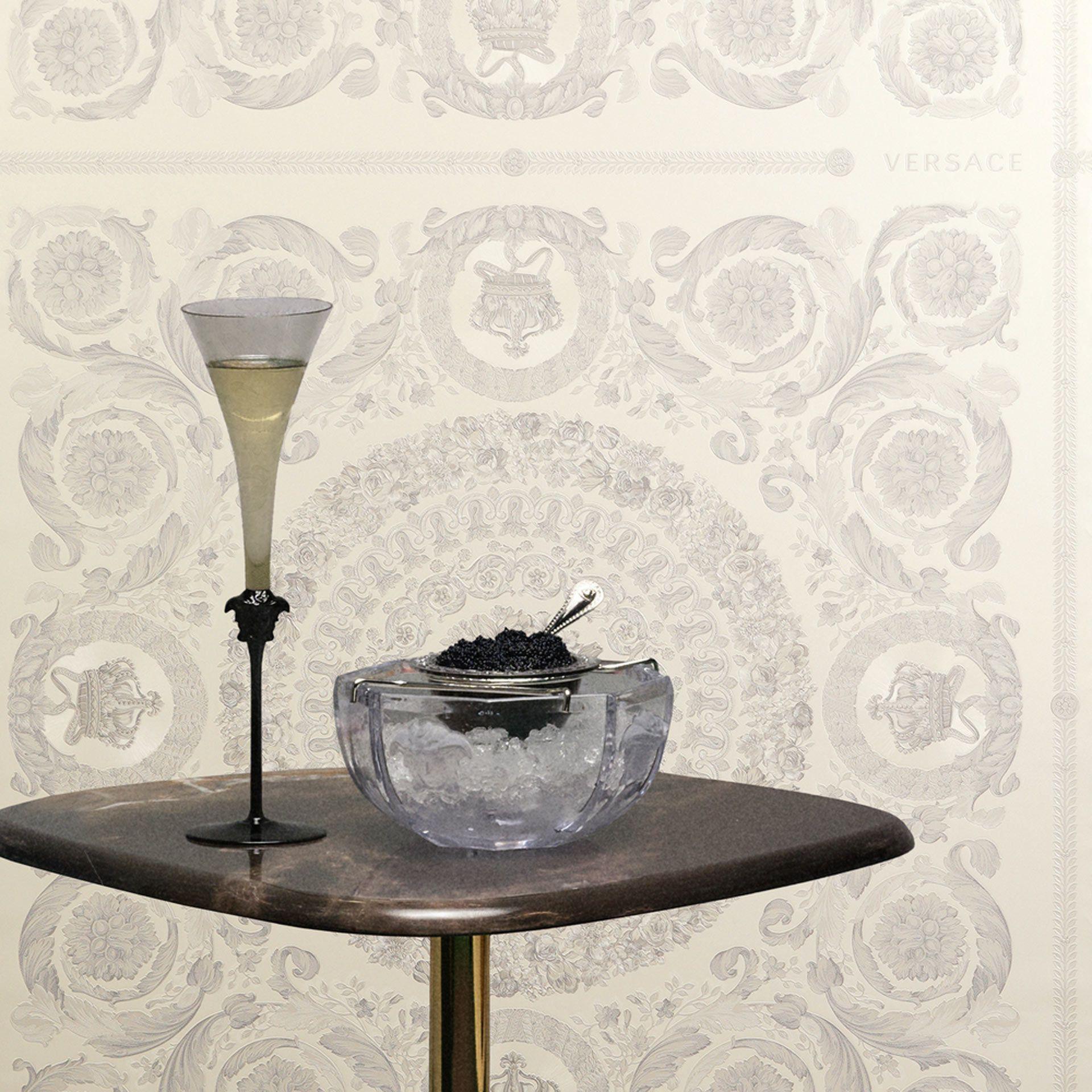 Versace ikke-vævet tapet Heritage Baroque Medallion Floral White Grey luksuriøst elegant