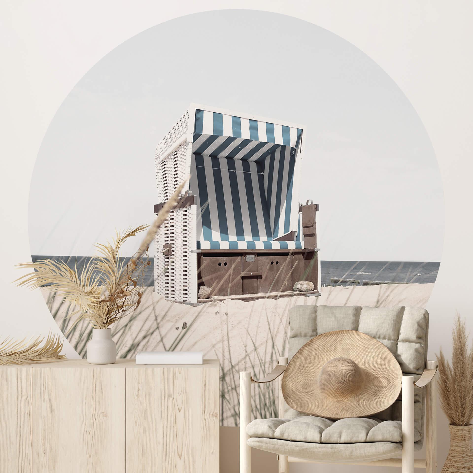 Strandstol ved Østersøen - rundt Fototapet - vliesetapet/selvklæbende non-woven tapet