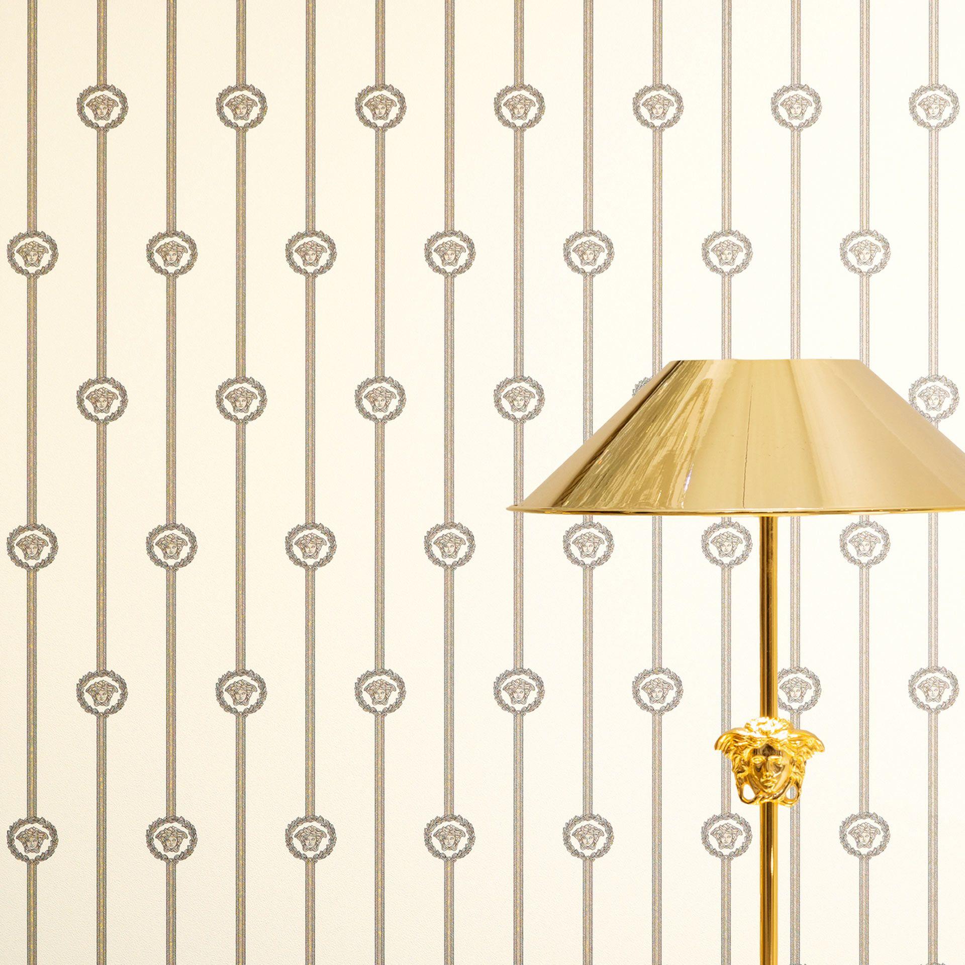 Versace ikke-vævet tapet I Love Baroque striber Medusa White Taupe luksuriøst