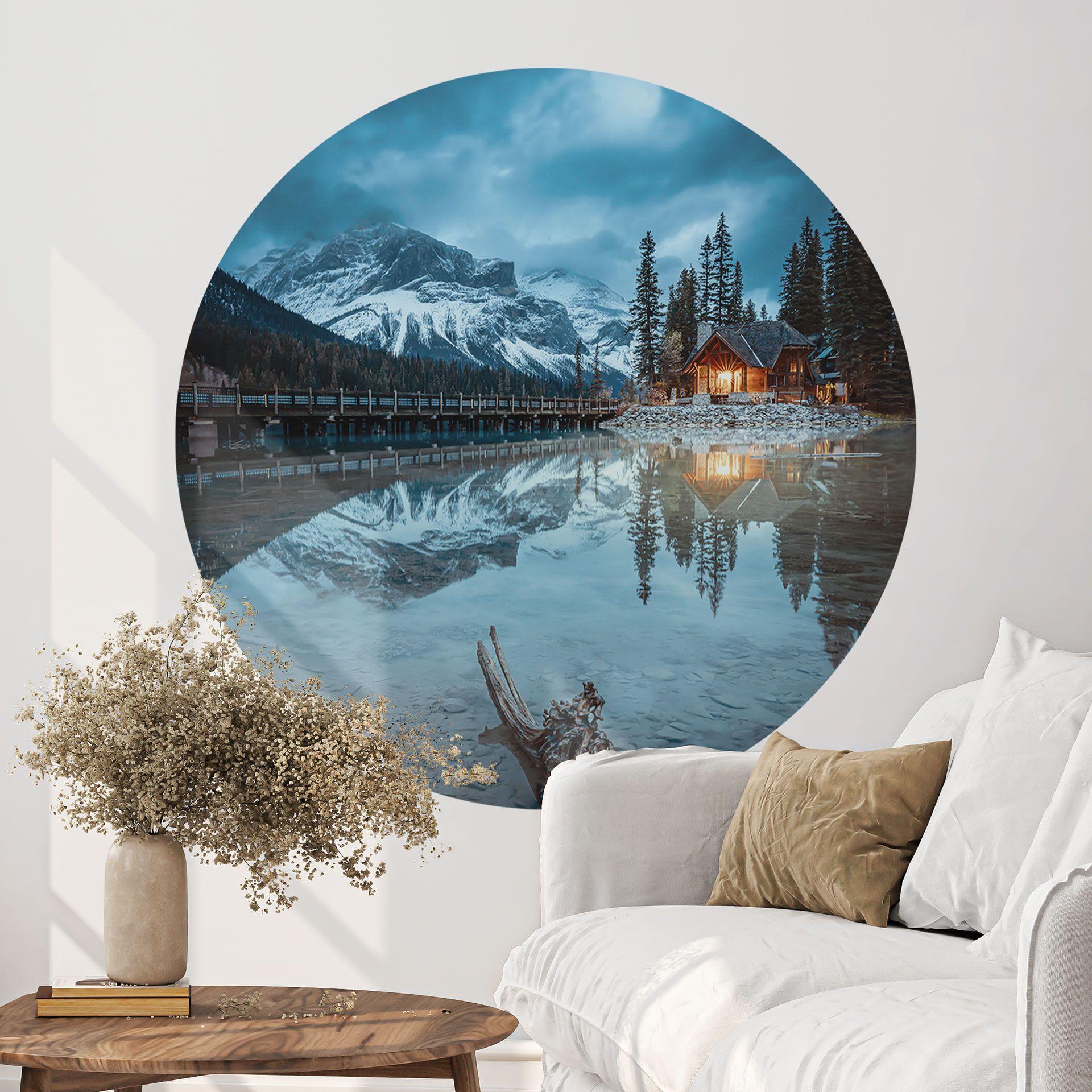Vinilo decorativo Idilio montañés en el lago del atardecer - Bing Li - Redondo