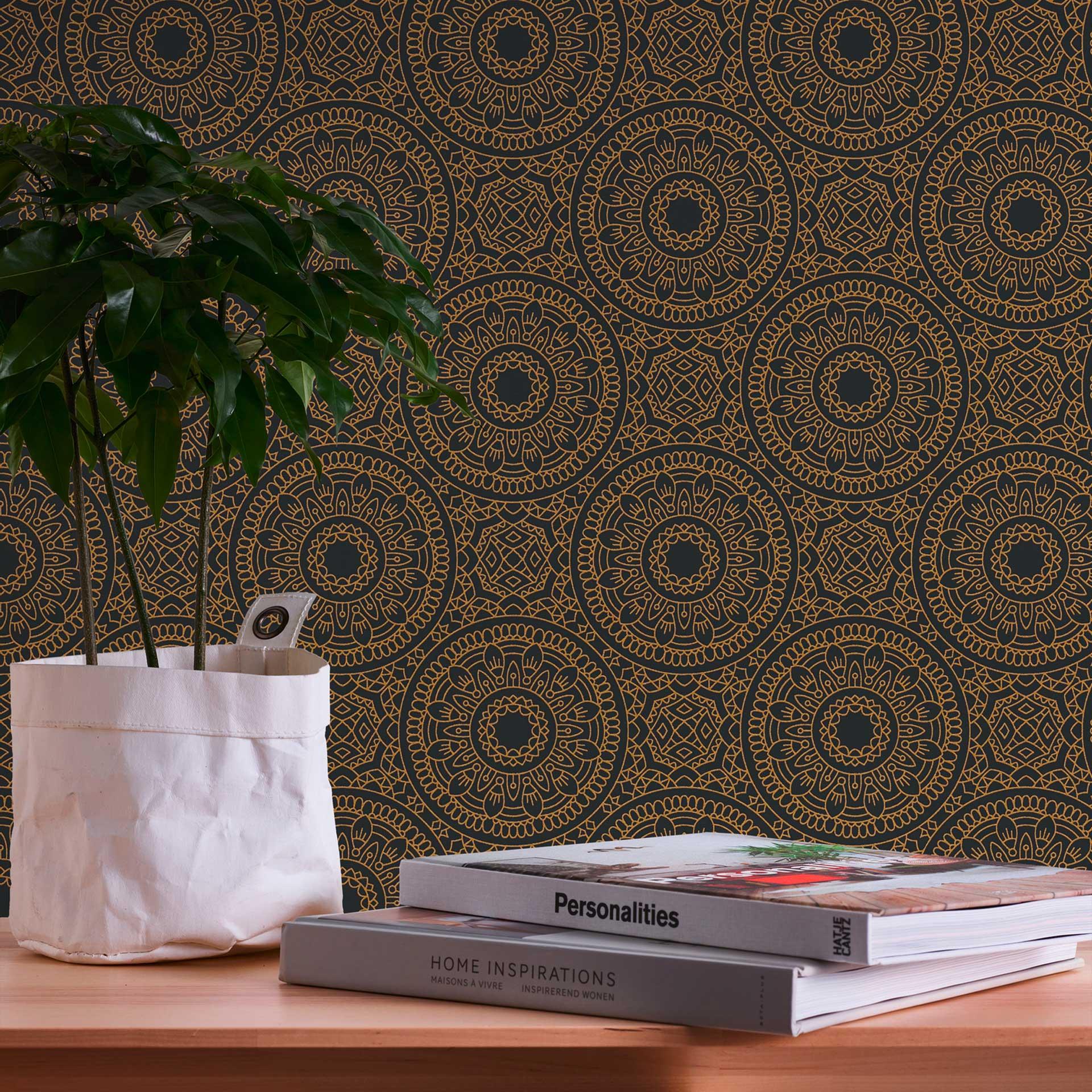Papel pintado gráfico mandala oro negro - papel pintado estilo boho - papel pintado no tejido salón cocina