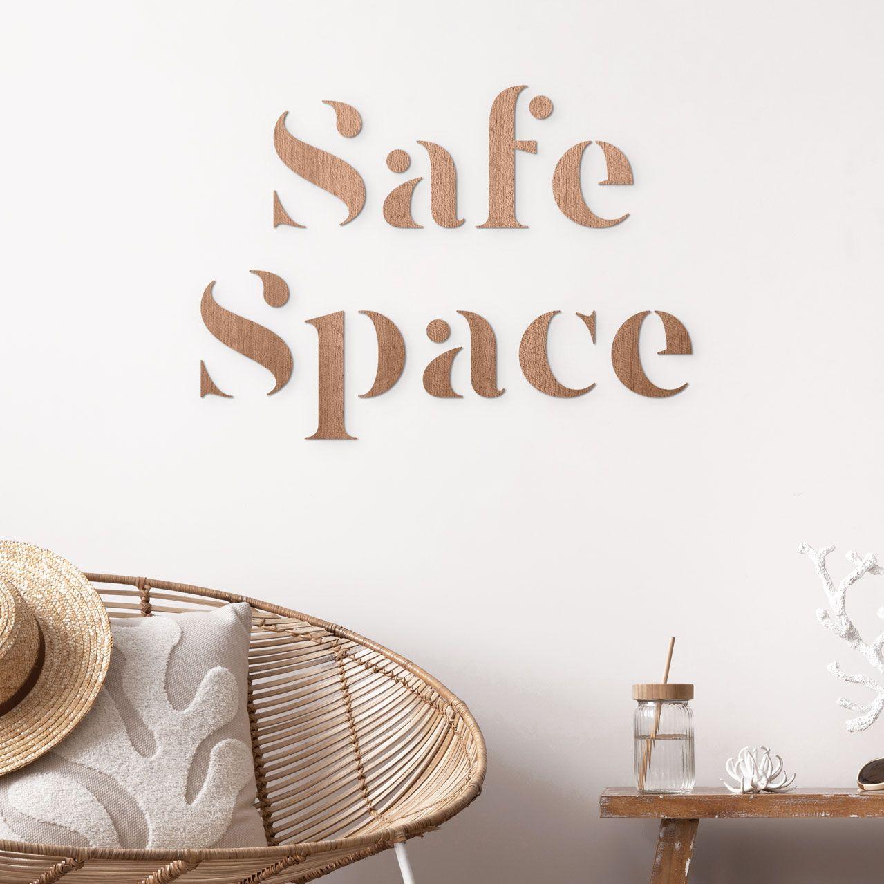 letras 3D Safe Space - Decoración en madera de caoba
