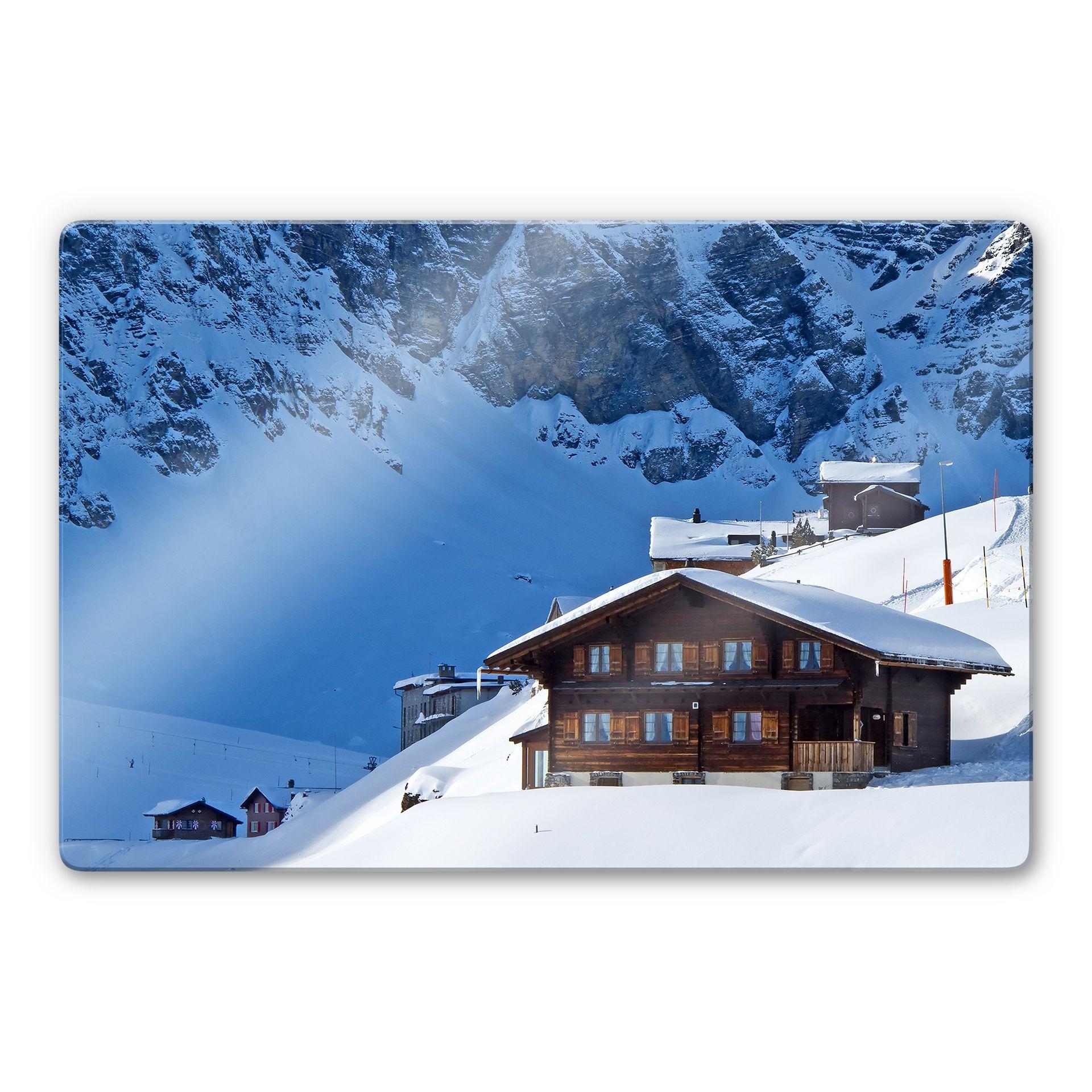 Glasschilderij Vakantiehuisjes in de Alpen