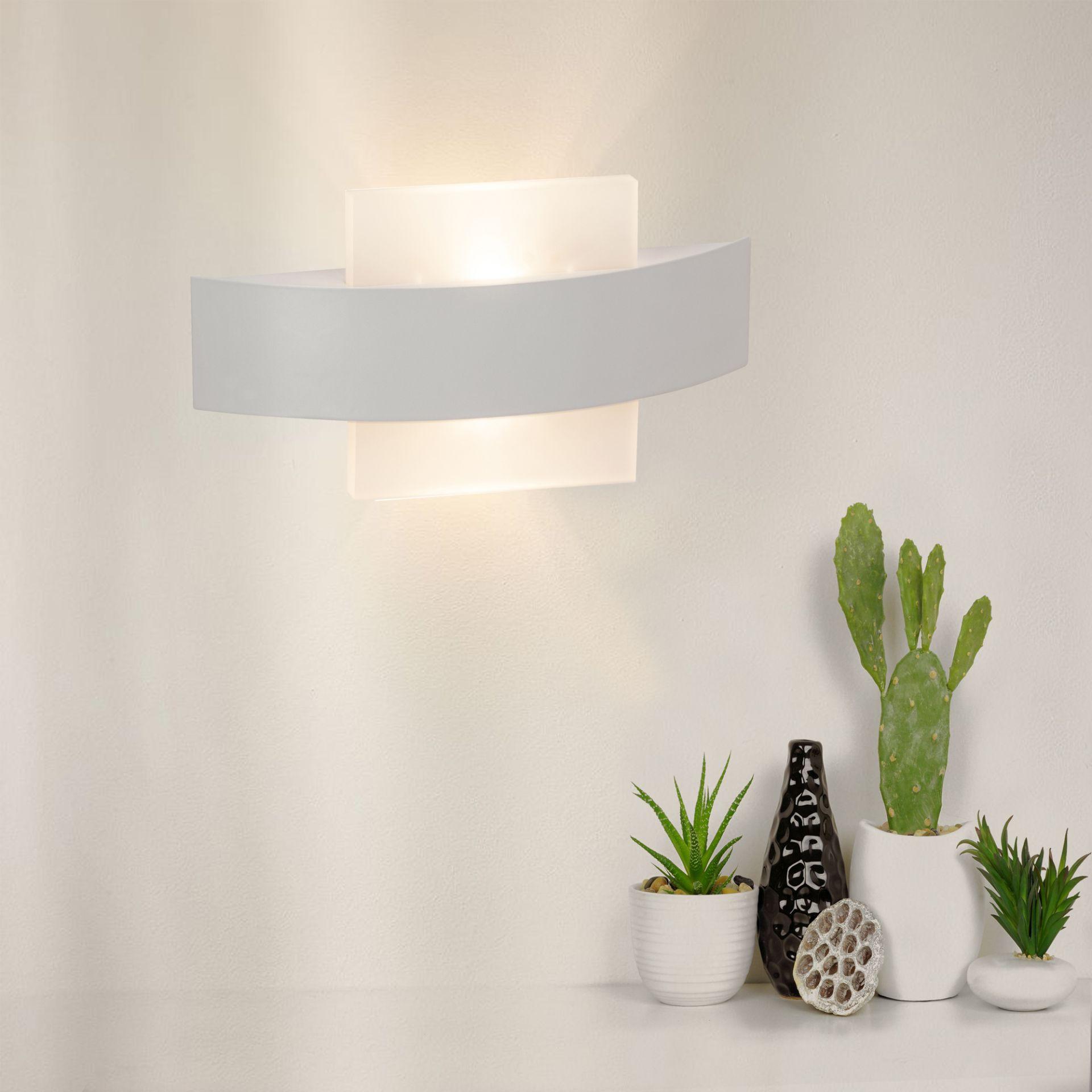 Wandleuchte Nora, weiß, 13,6 x 25,5 cm, Metall Wandlampe