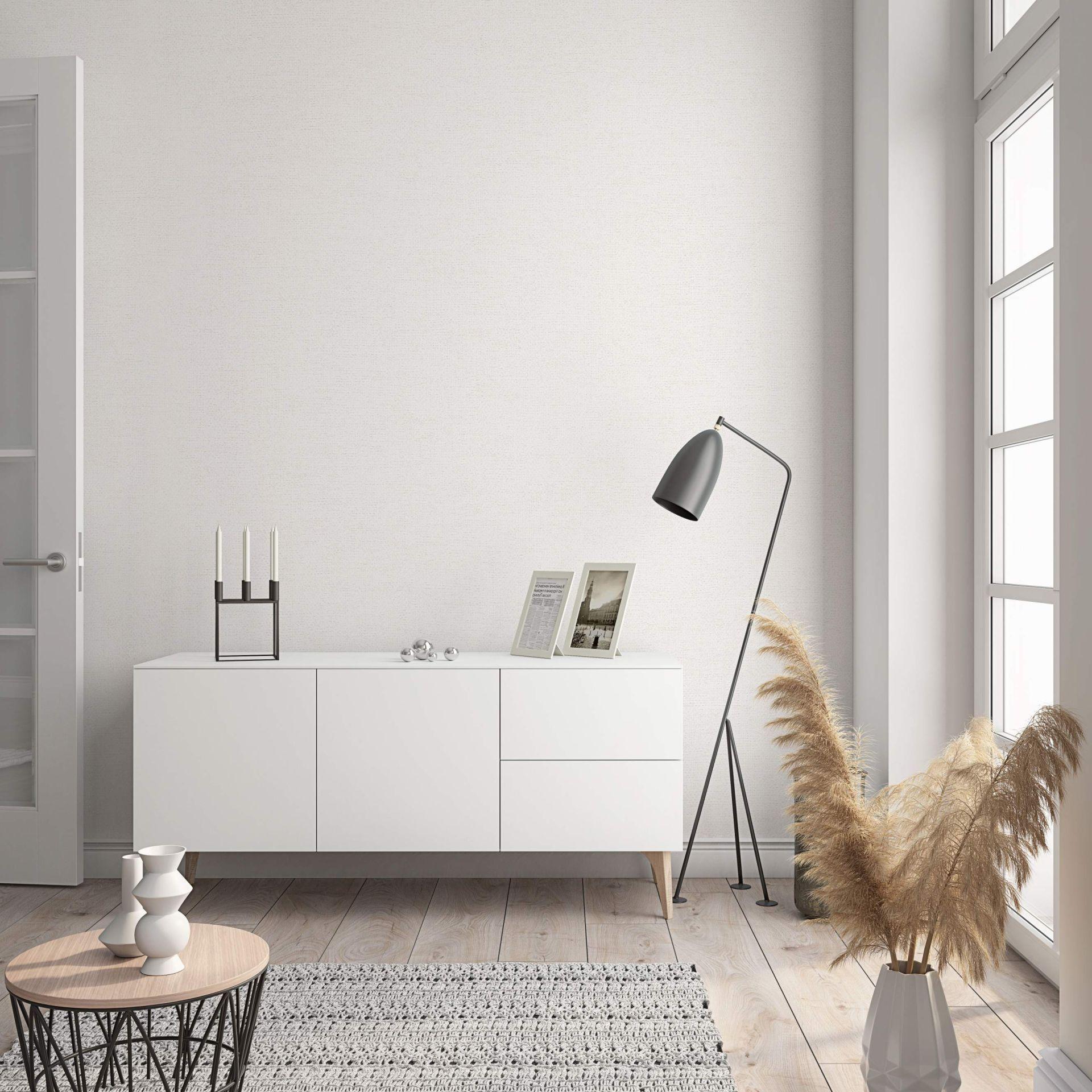 Non-woven tapet med moderne ensfarvet look og tekstur i ensfarvet hvid