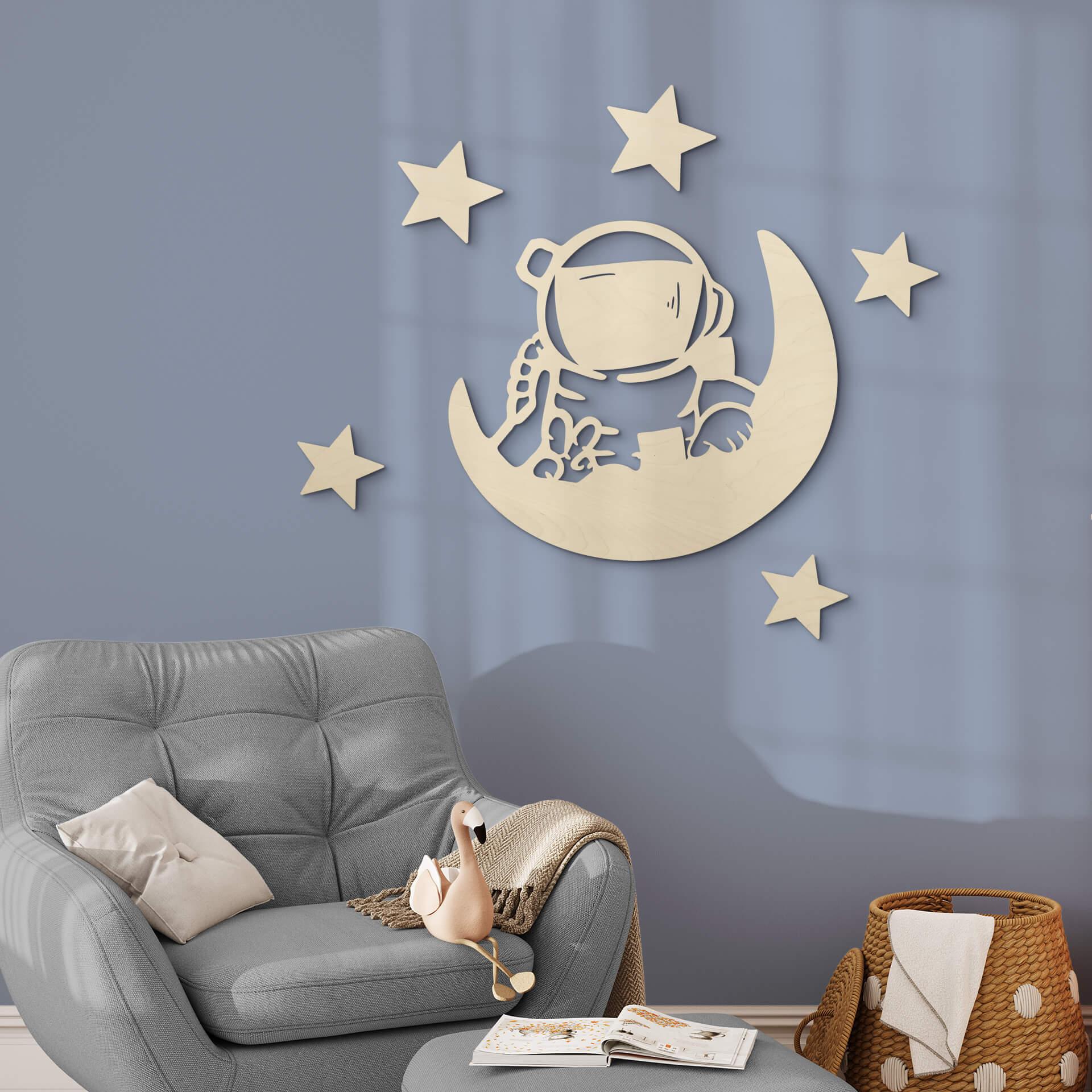 Decoración infantil de madera - Pequeño astronauta con luna y estrellas