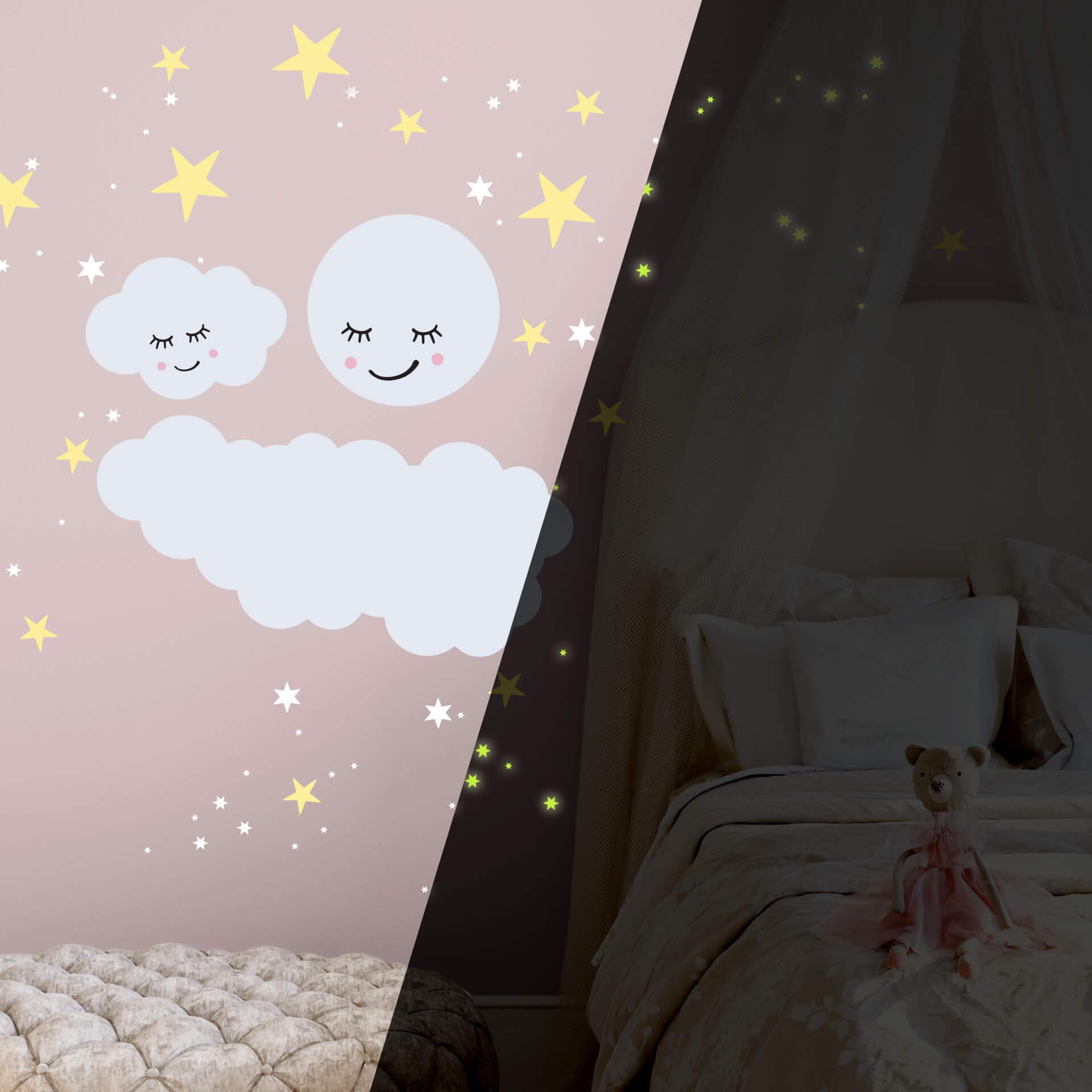 Muursticker  Wolken en Maan met Glow in Dark Sterrenhemel