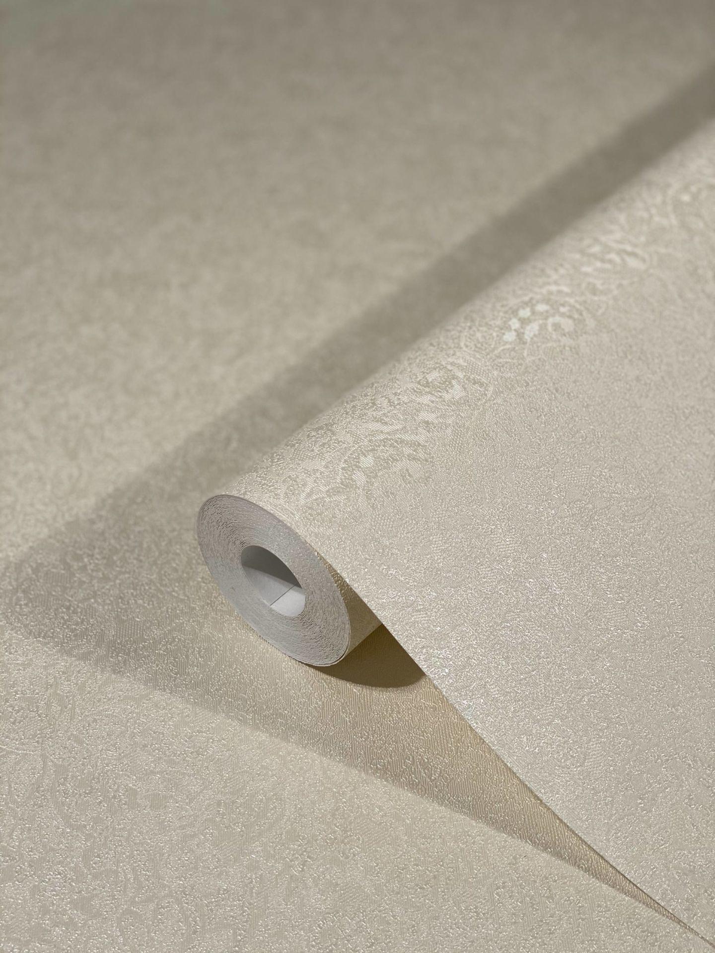 non-woven tapet med skinnende små blade beige blomstret af Harald Glööckler