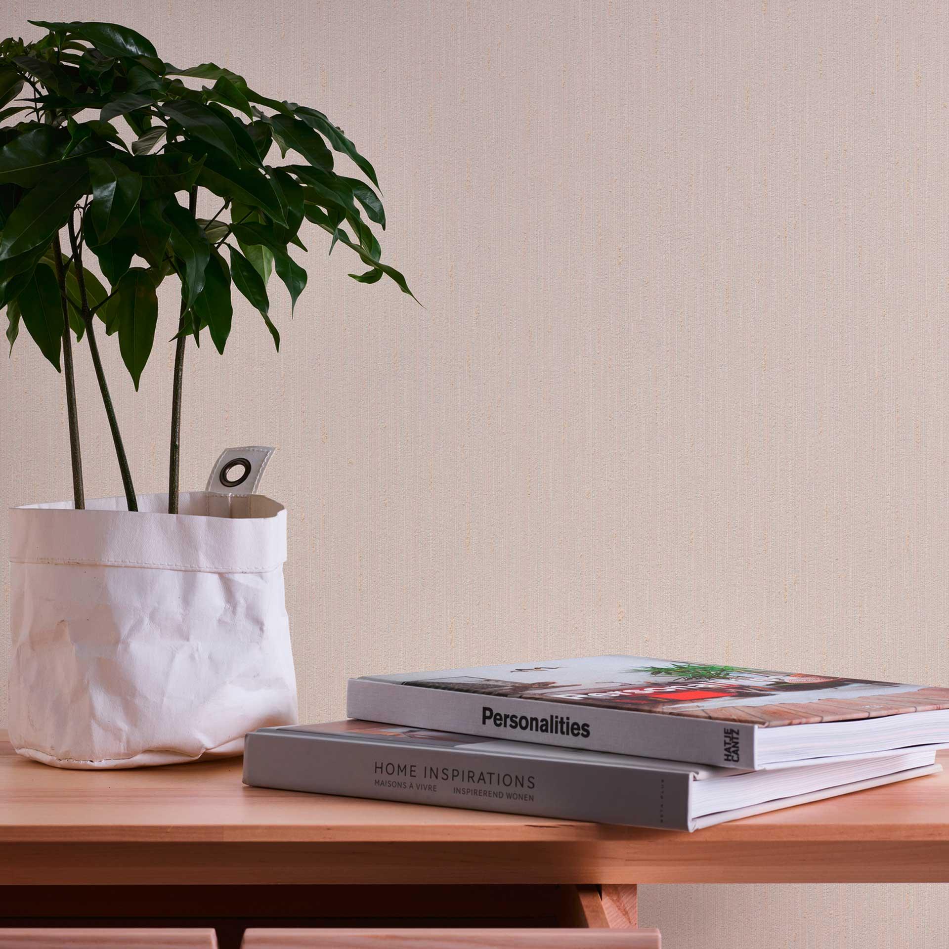 Stribemønster beige creme - stribet tapet - ensfarvet non-woven tapet