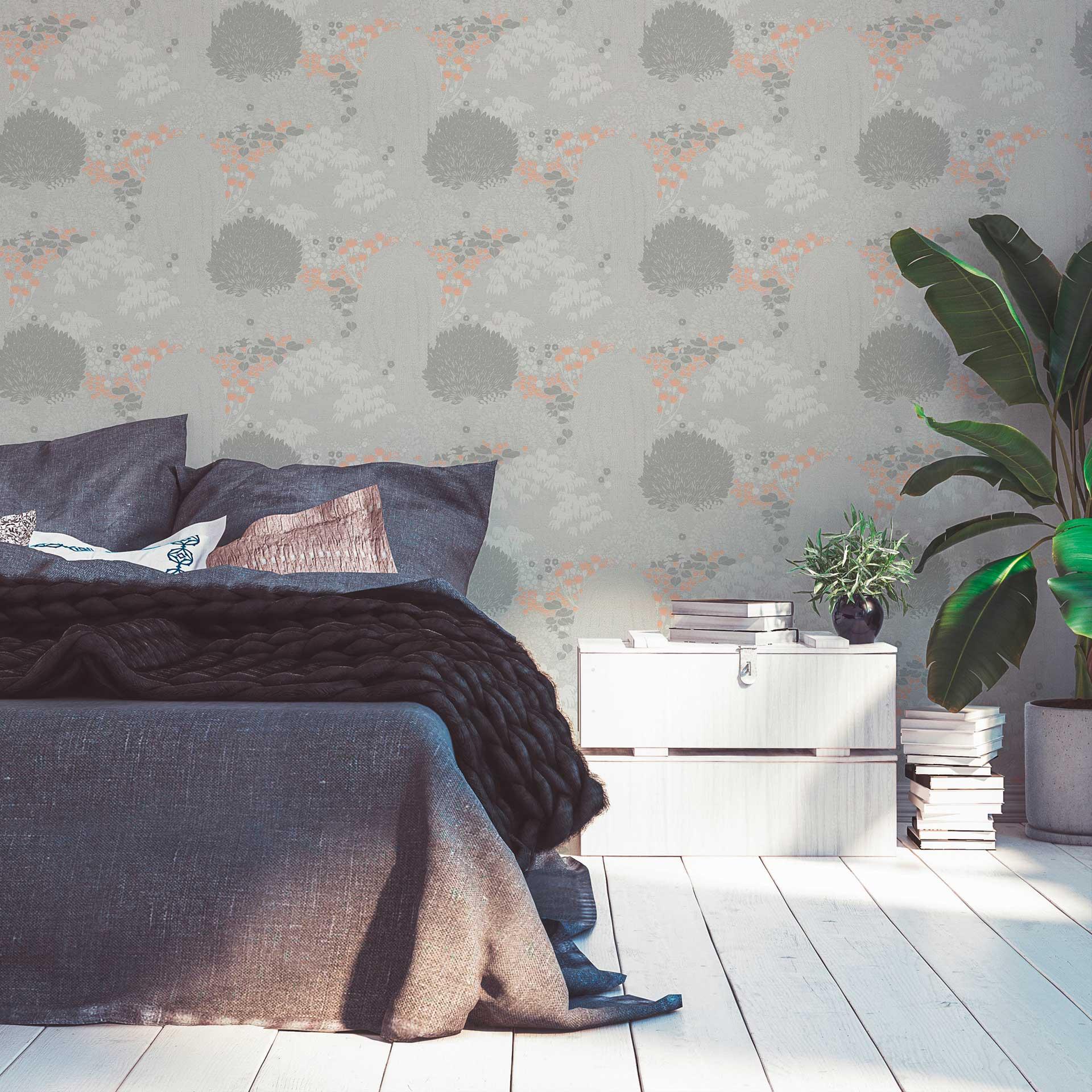 mønstret tapet med skovmotiver grå hvid - tapet med orange accenter