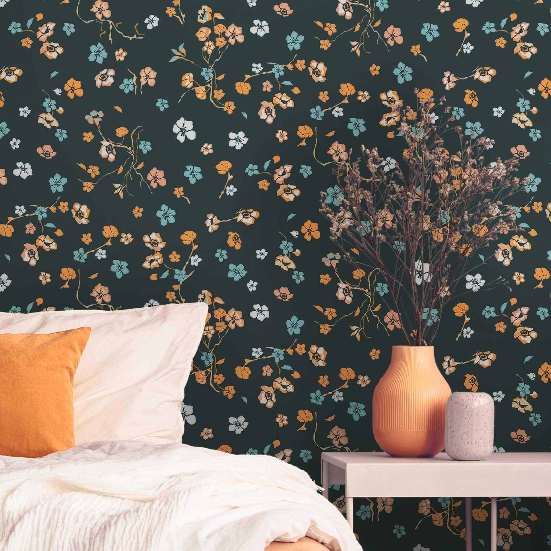 Blomstertapet sort gul - naturlig tapetdesigner - fleece tapet blomster