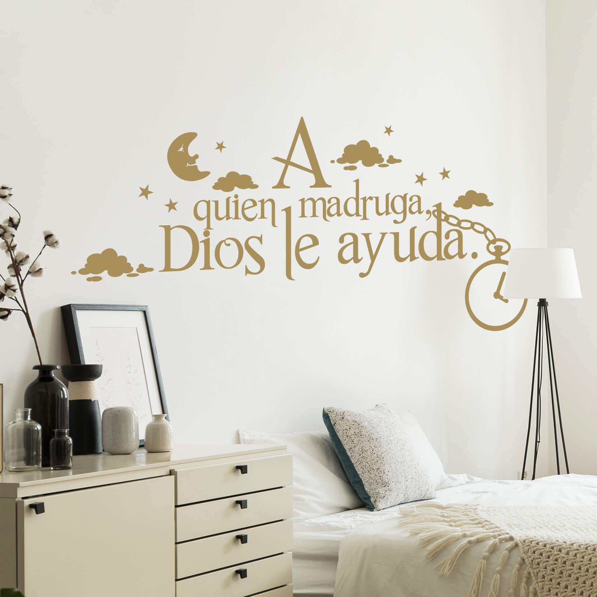 A quien madruga dios le ayuda.