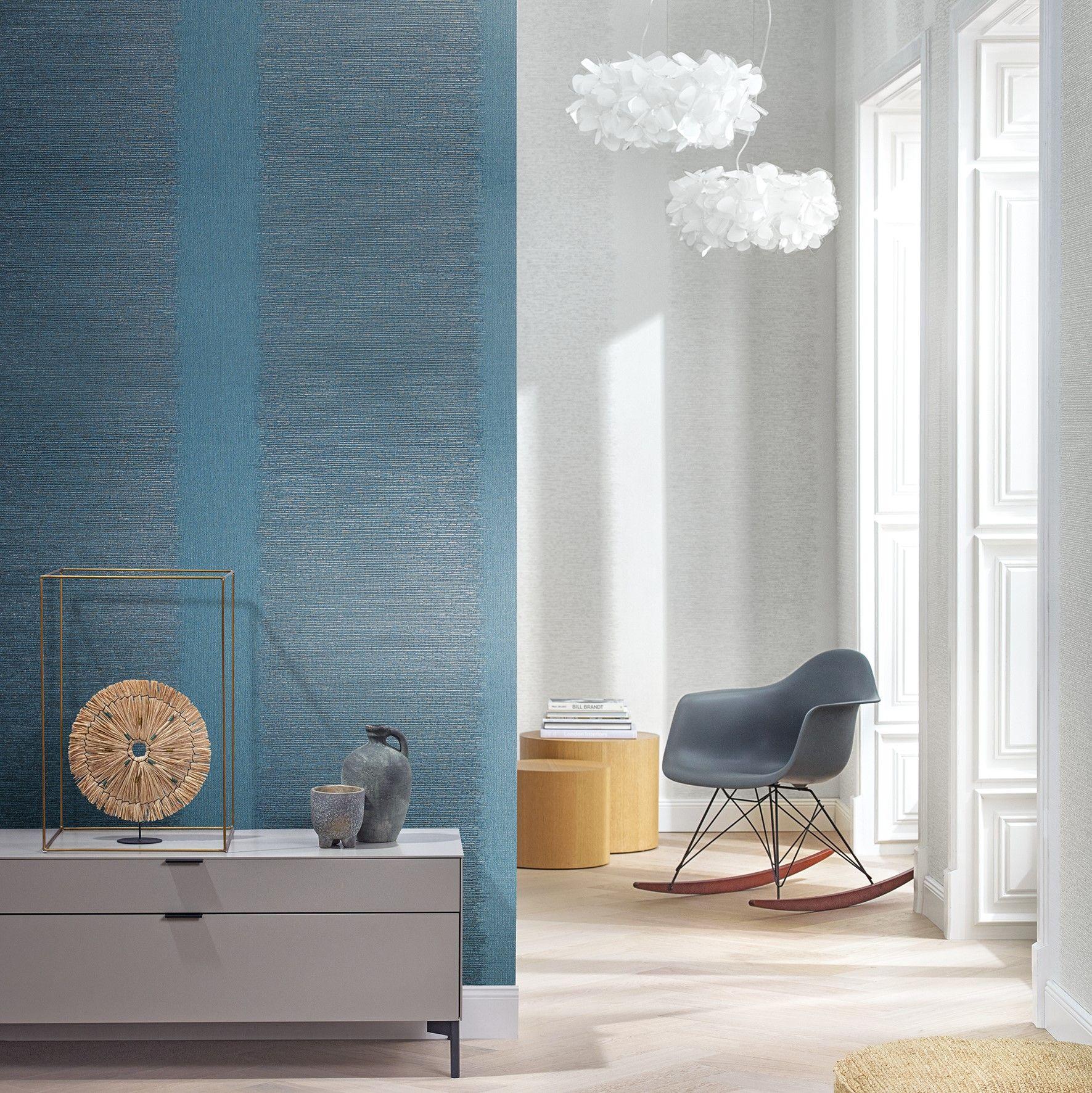 Papel pintado no tejido con rayas y líneas finas textura azul, turquesa