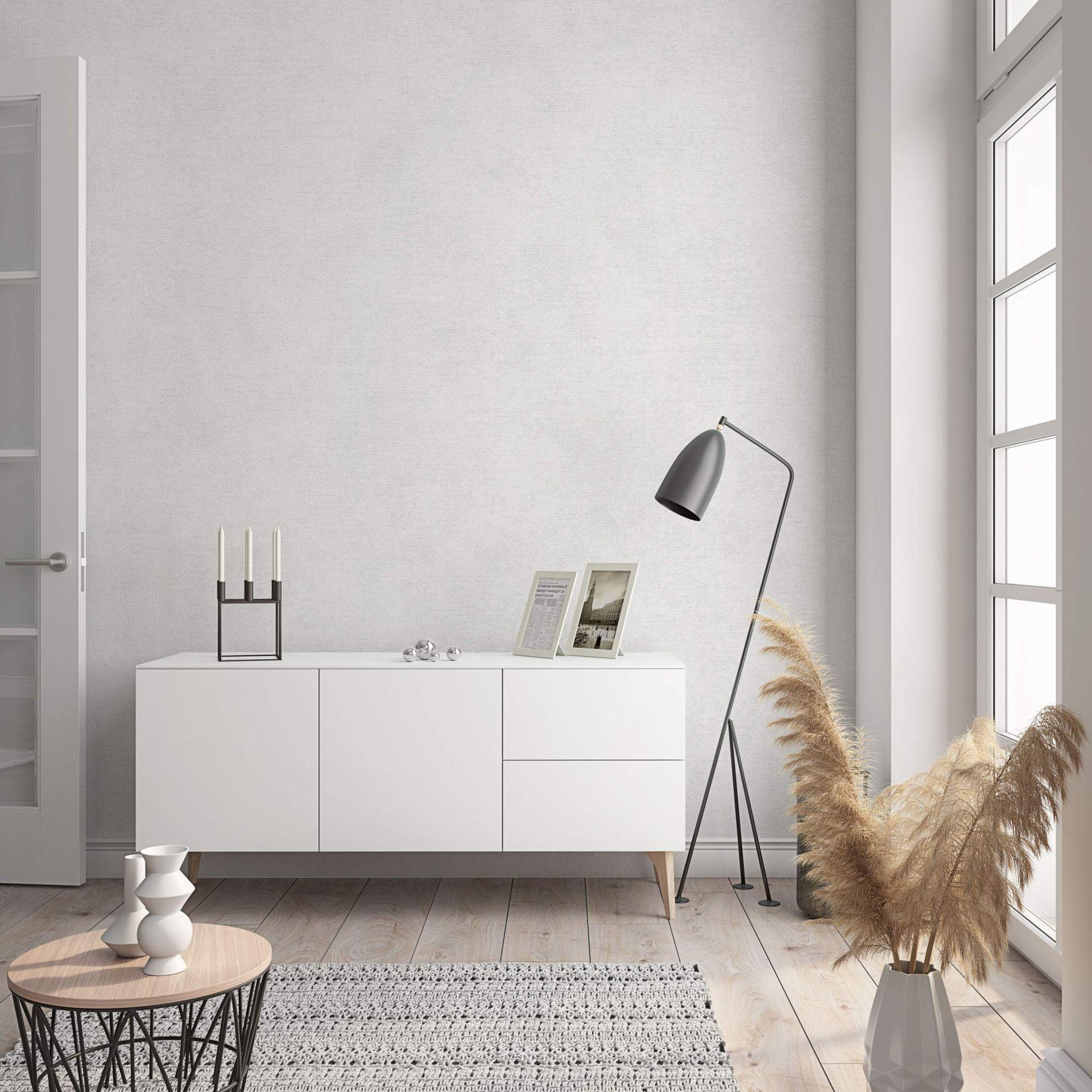 Non-woven tapet med moderne monokromt look og tekstur i ensfarvet beige