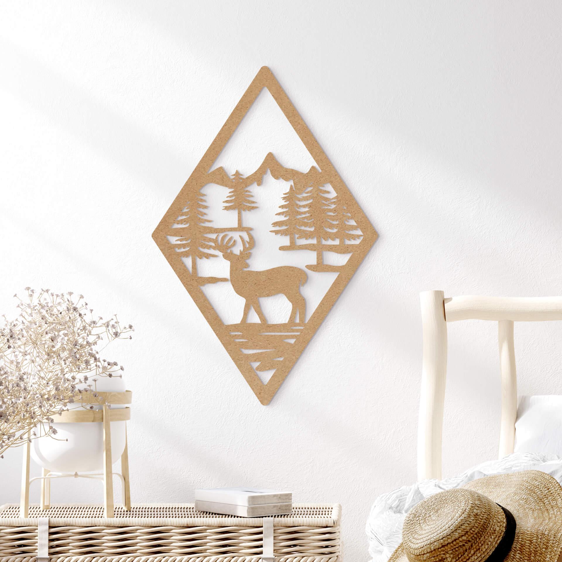 Decoración en madera en el bosque en forma de diamante - MDF naturaleza