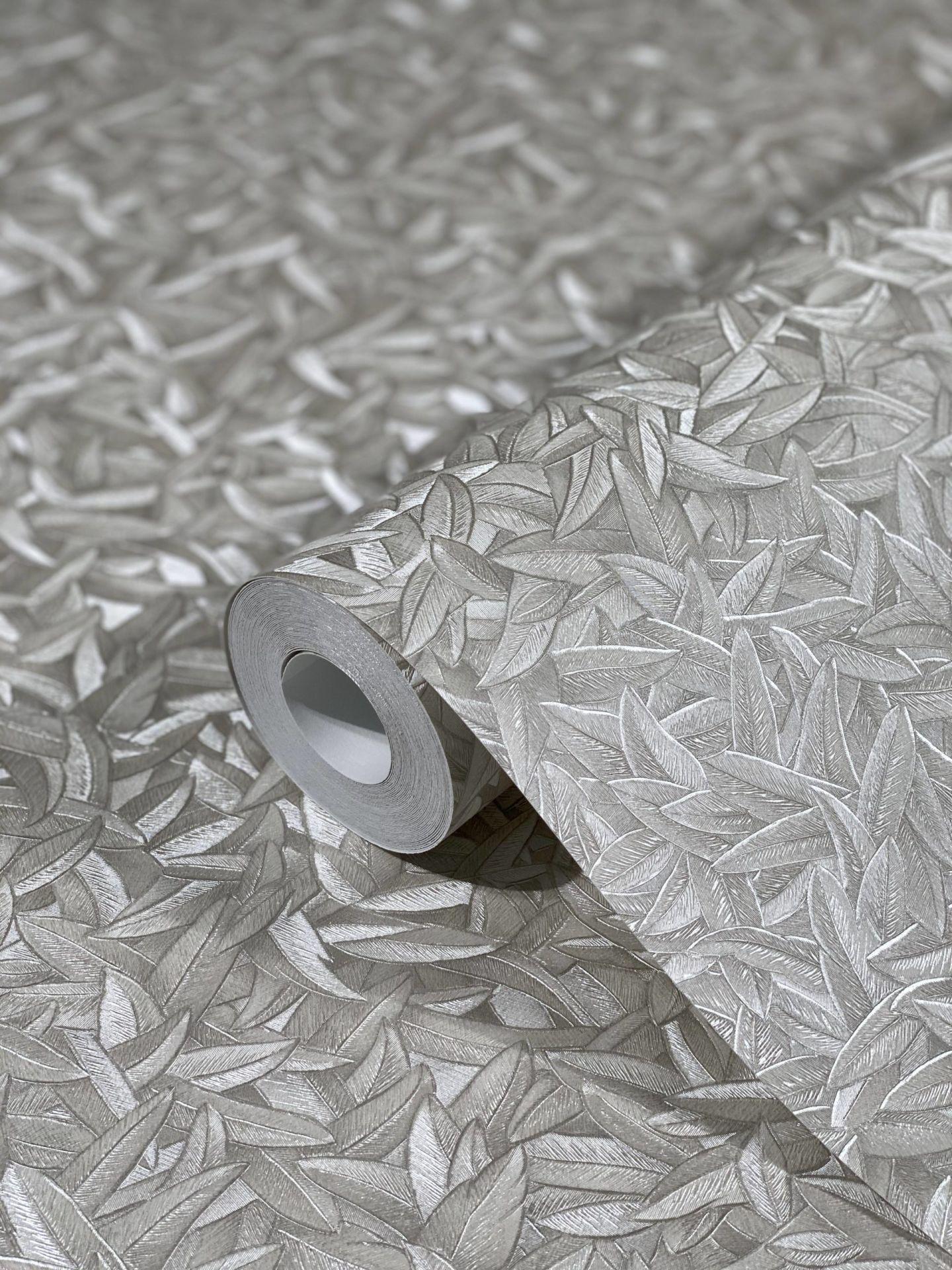 Non-woven tapet med skinnende bladmotiv pearl Floral af Harald Glööckler