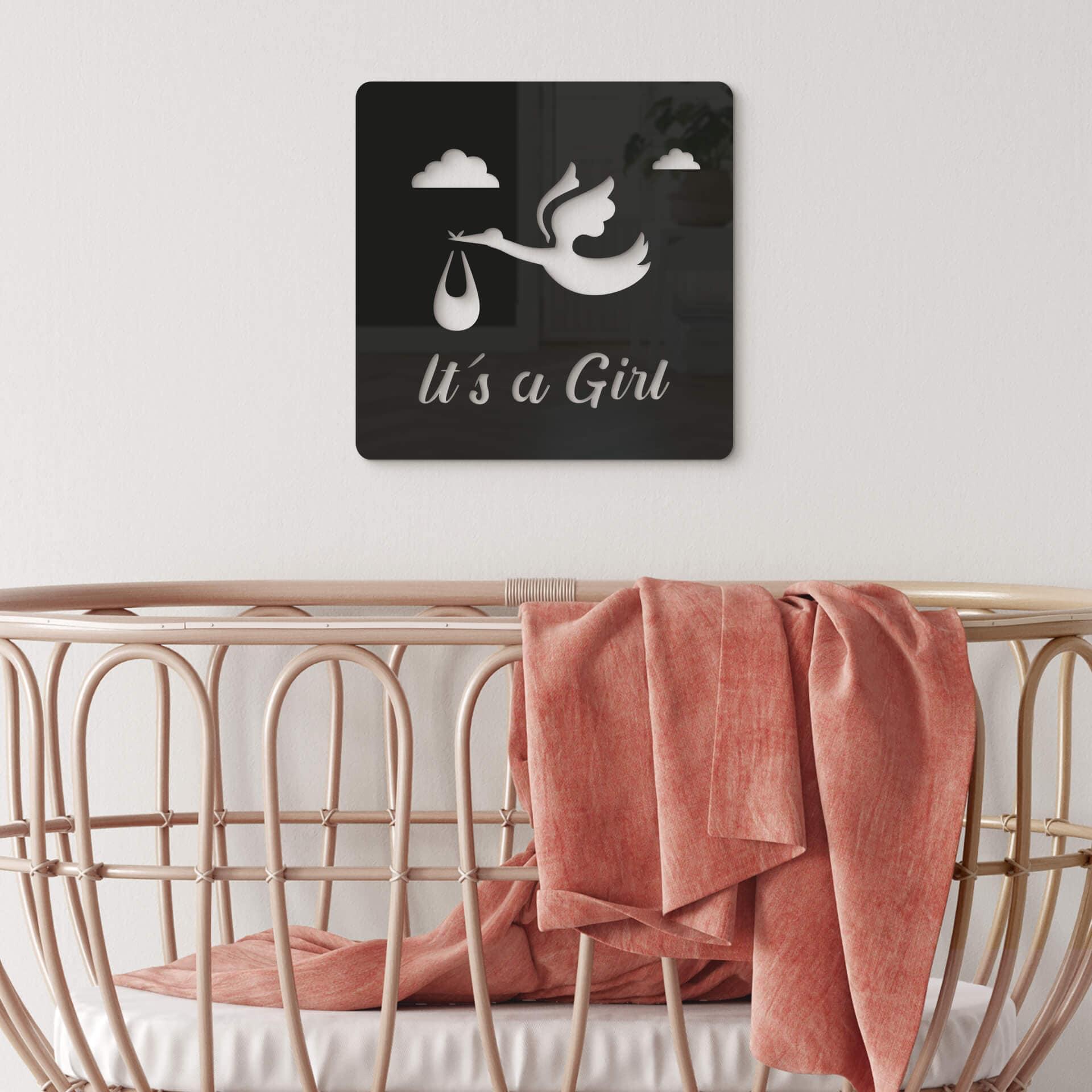 Decoración acrílica bebé - Es una niña 