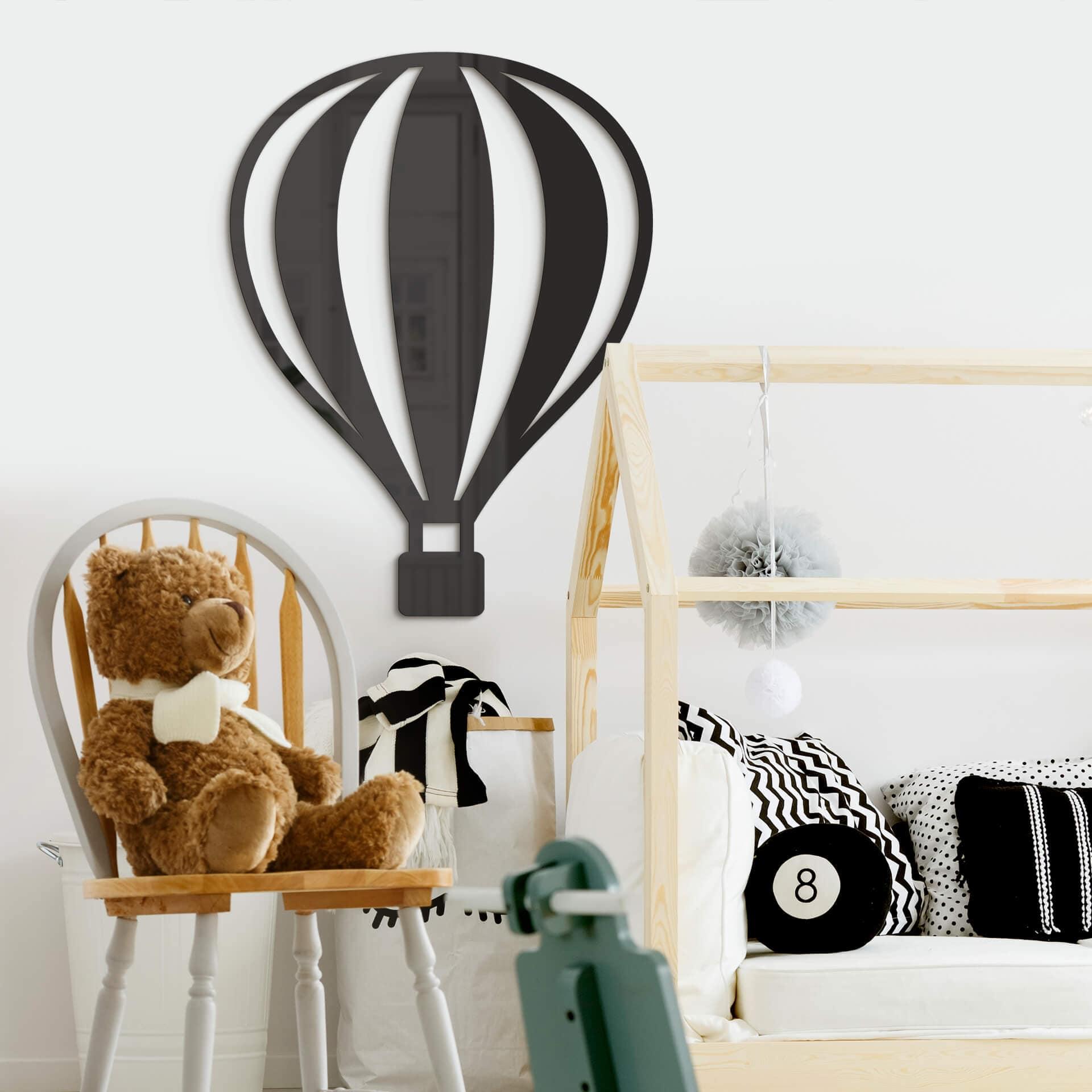 Decoración acrílica globo aerostático con líneas verticales