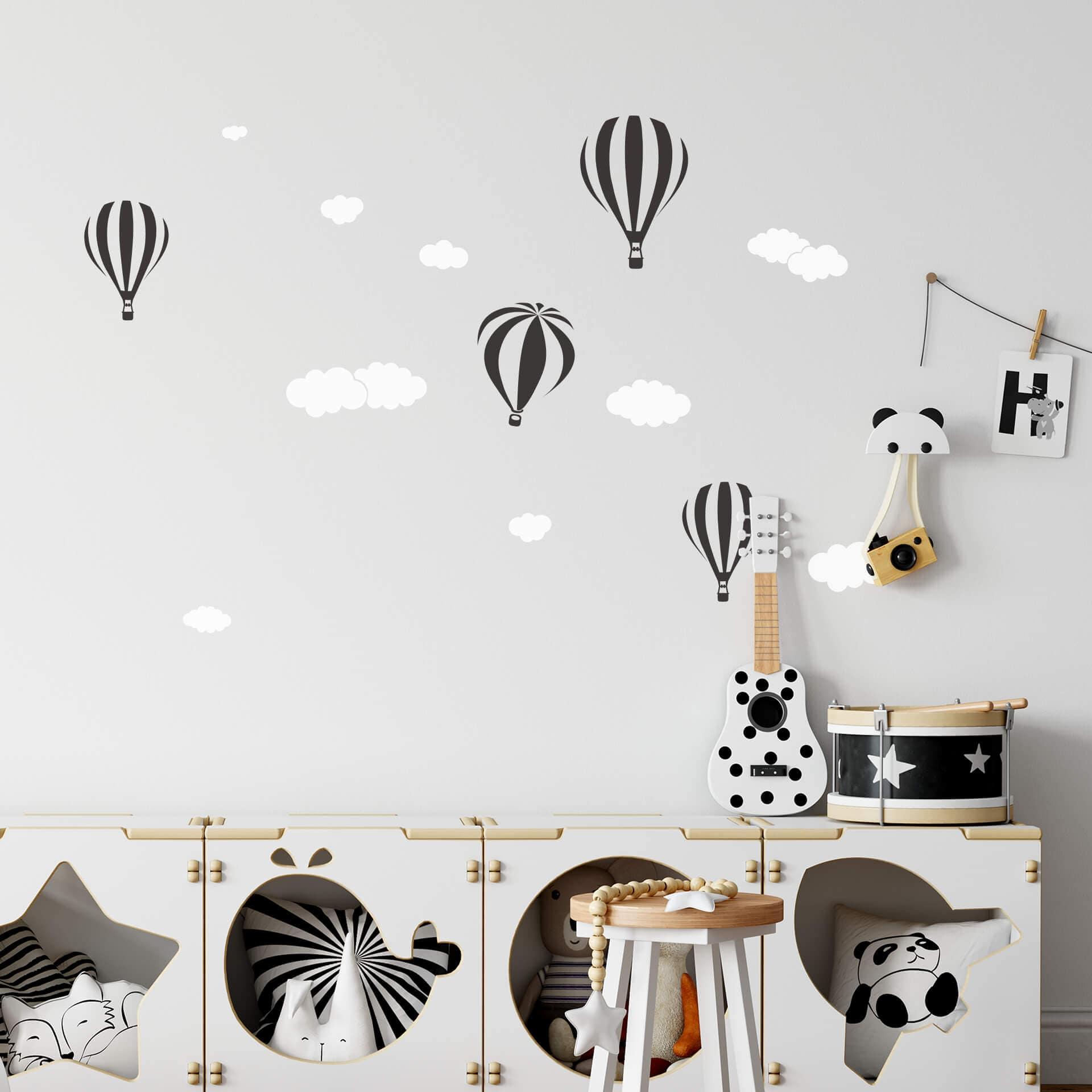 Muursticker Luchtballonnen met wolken (2-kleurig)