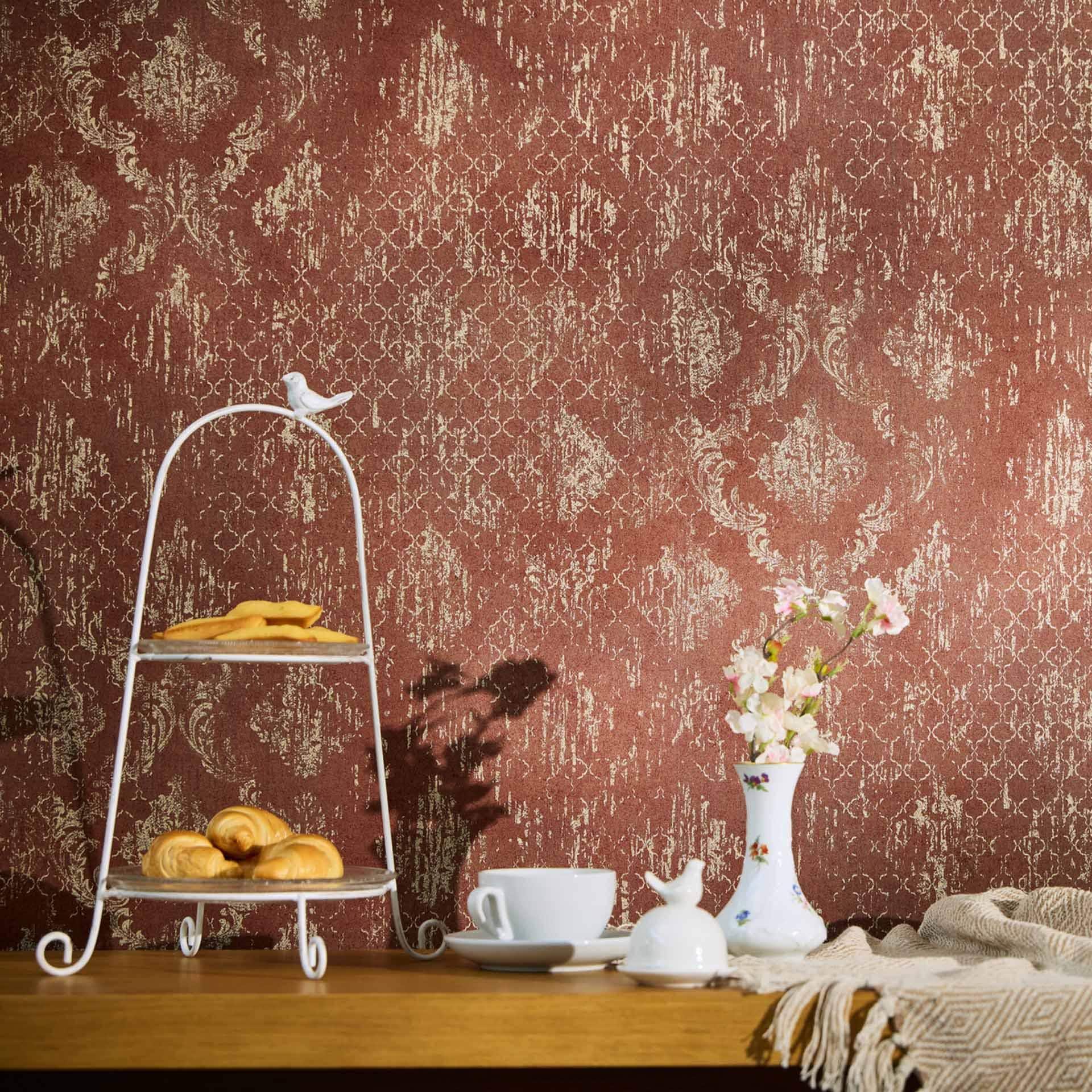 Ornamentalt tapet rødguld - Ikke-vævet tapet med vintage-look og blank struktur