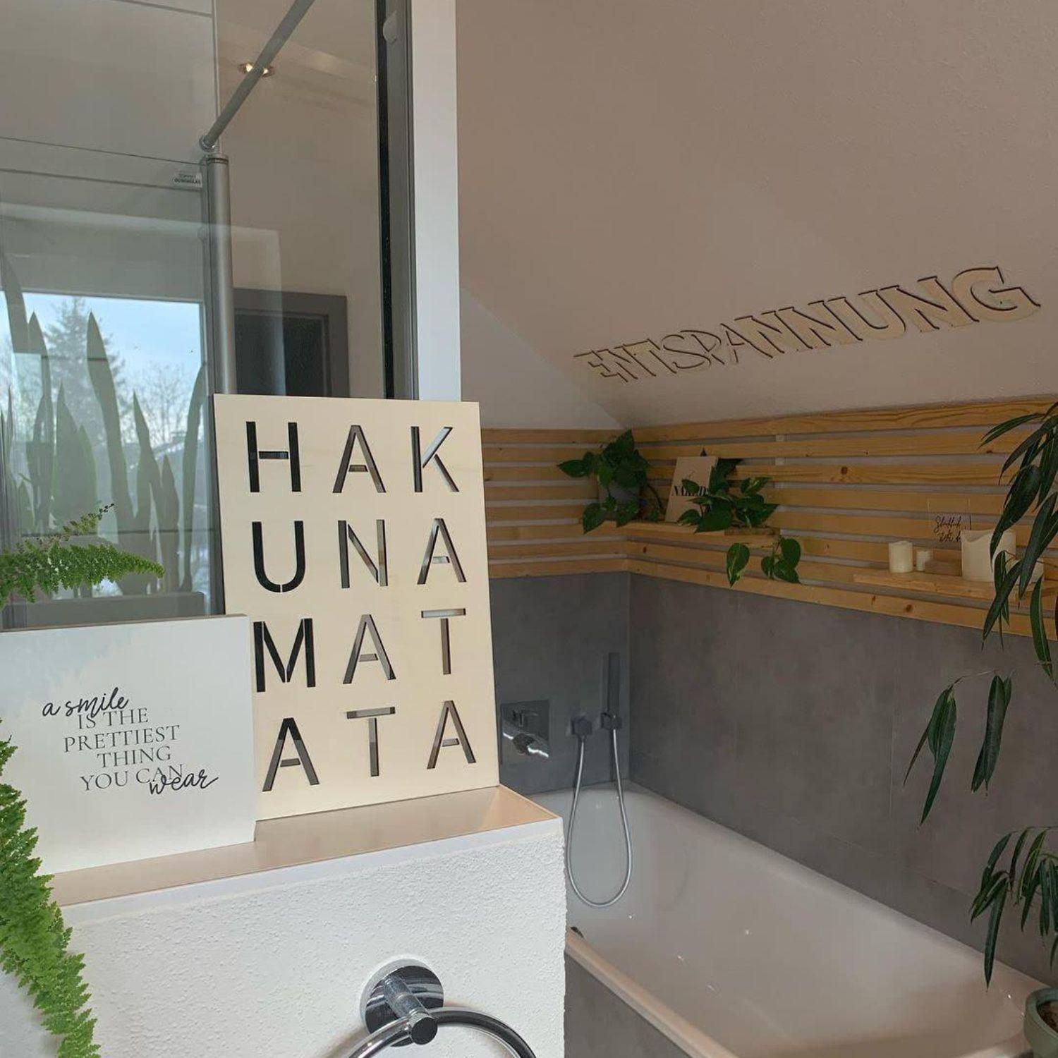 Cuadro decorativo de álamo - Tablero Hakuna Matata