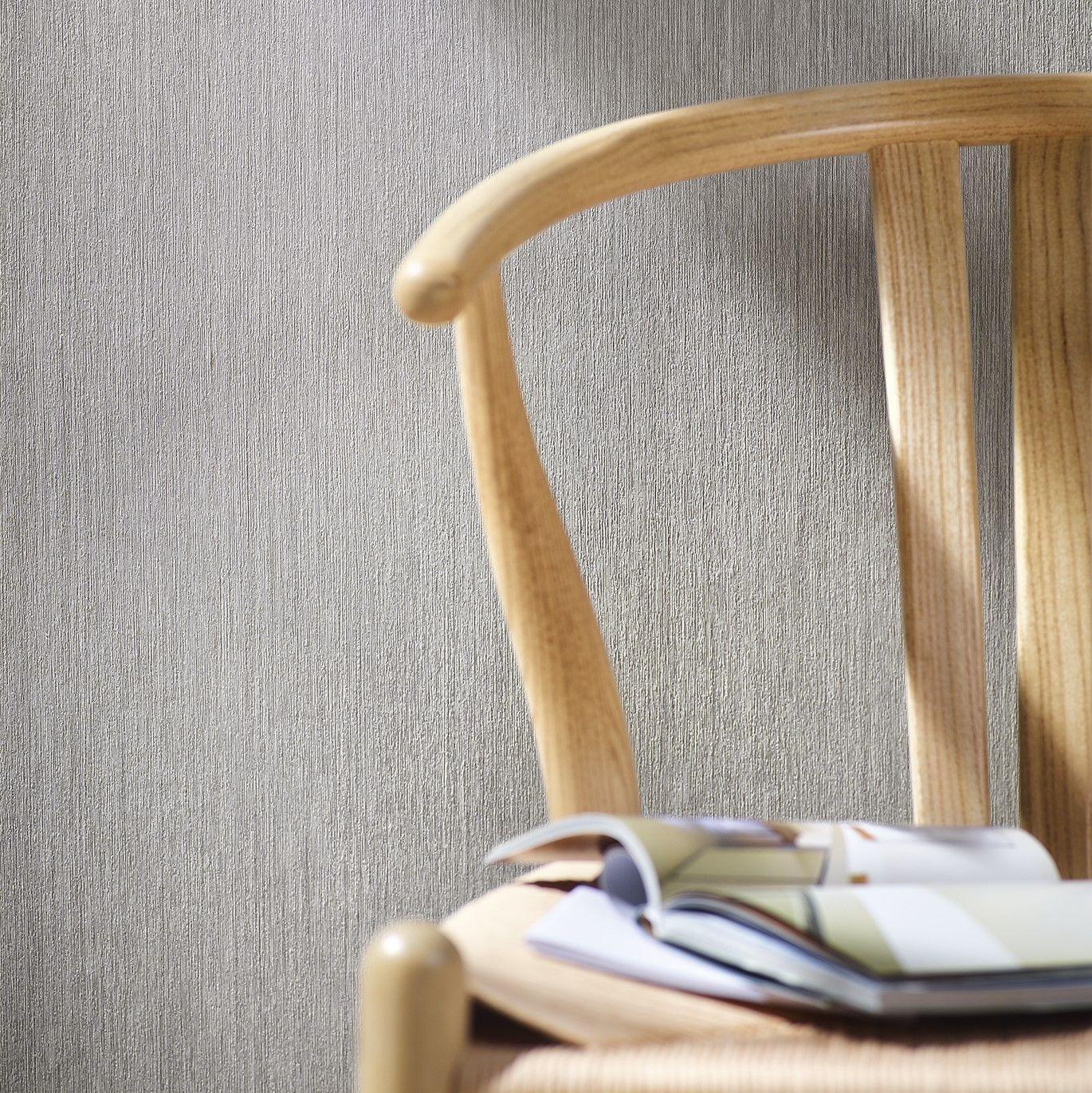 Ikke-vævet tapet med fine linjer og let struktur grå, beige ensfarvet