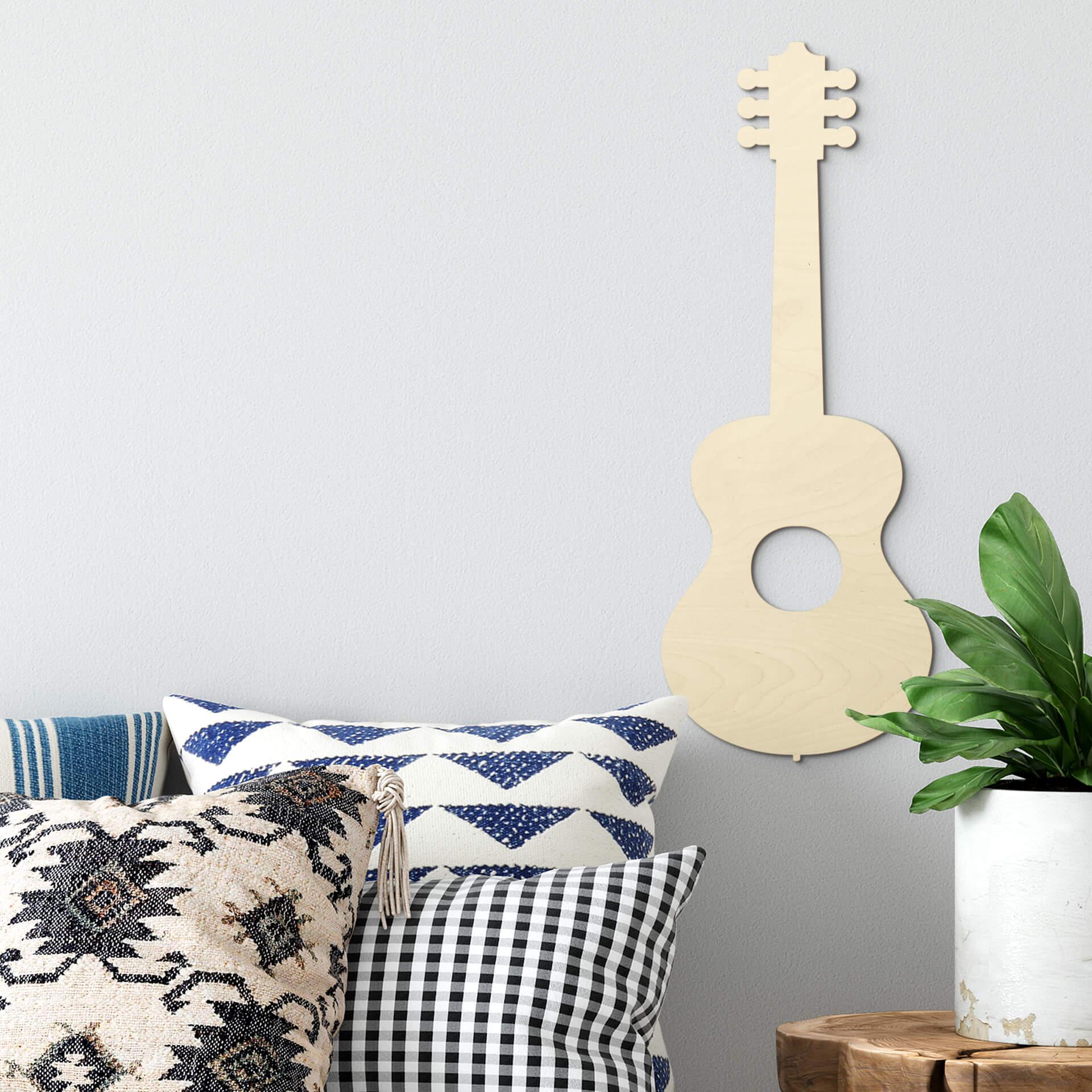 Decoración en madera chopo - guitarra