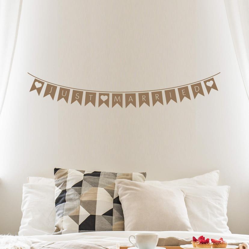 Wallsticker -  Vimpelkæde Just Married