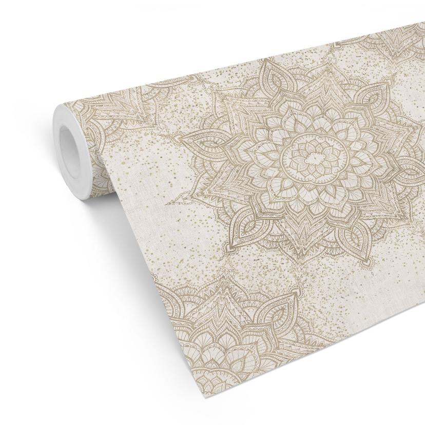 Elegant tapet med mandala-mønster i sandguld - Bloomery Decor