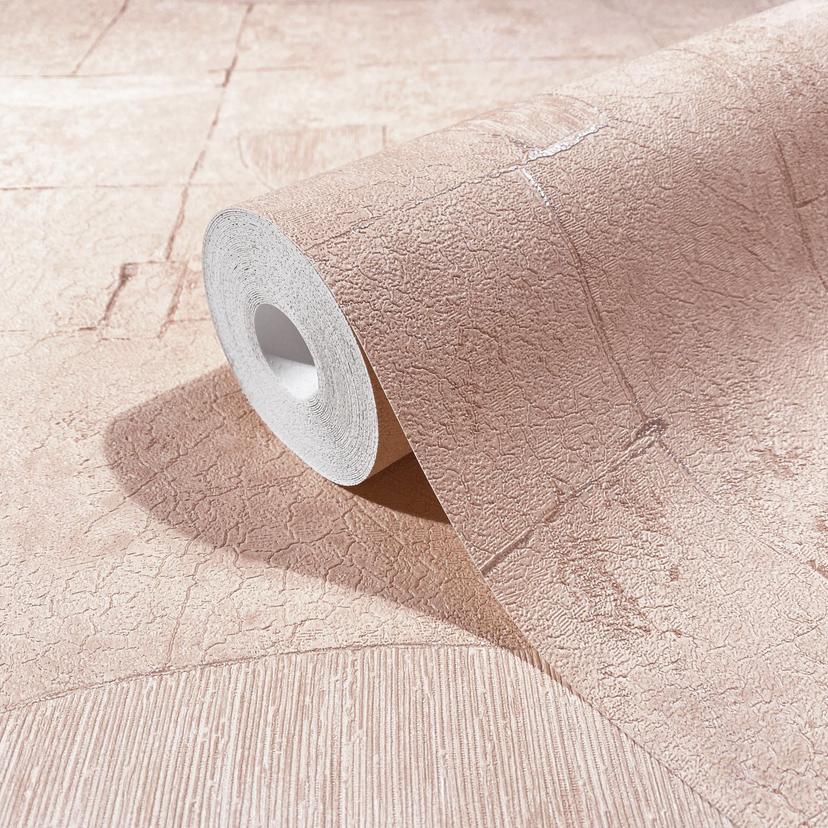 Non-woven tapet med gipslook i beige, röda grafiska plattor