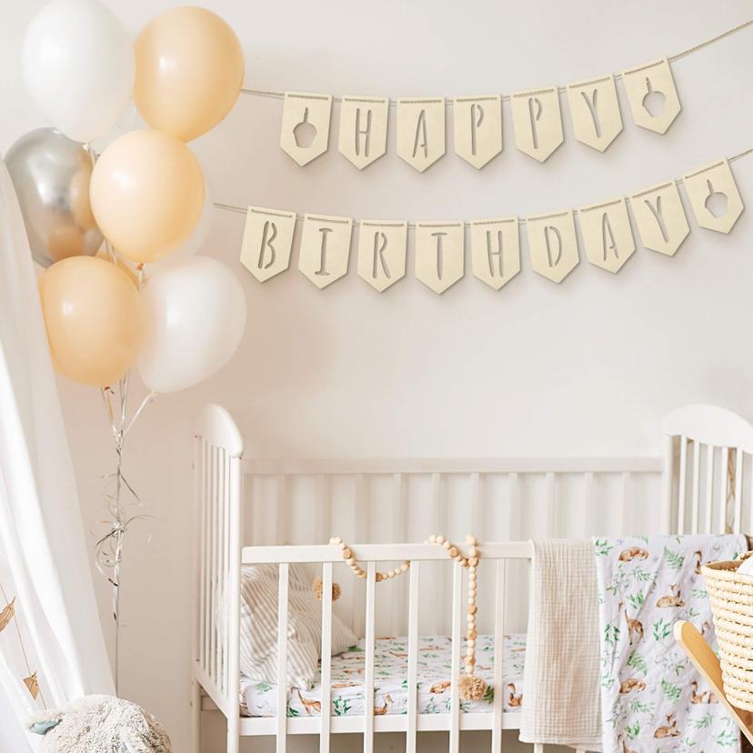 Decoración en madera chopo - Cadena de banderines Feliz Cumpleaños incl. cuerda de algodón