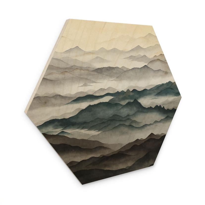 Hexagon Holzschild Roerich Light - Nebelige Berglandschaft - Sir Edward x Grigory Gladarev