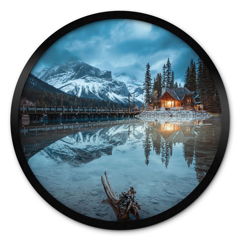 Póster Idilio de montaña en el lago del atardecer - Bing Li - Round