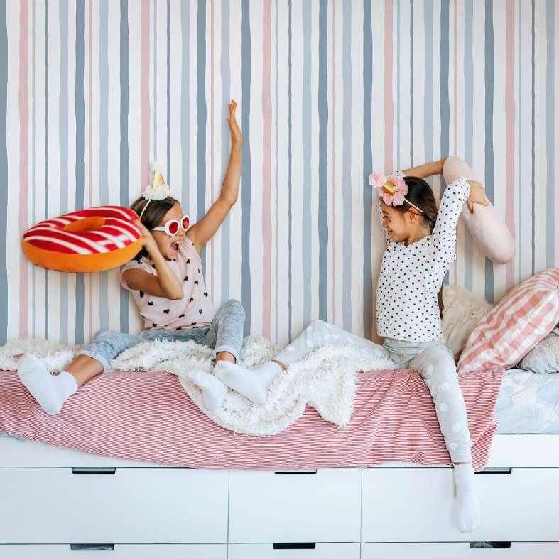 Børnetapet, non-woven tapet med illustration Kids Walls hvid, grå, pink