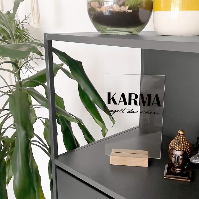 Tischaufsteller Karma regelt das schon