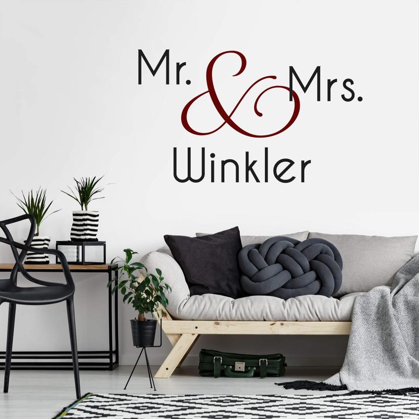 Wallsticker -  + Navn Mr. & Mrs. (2-farvet)
