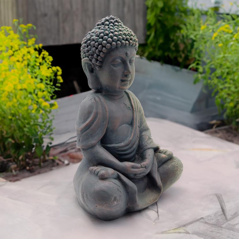 Meditative Deko Buddha Statue sitzend Bronze-Optik - 19x31 cm