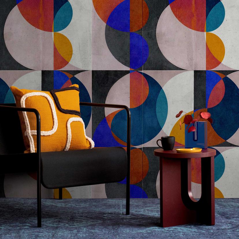 Retro geometrisk tapet i blå og orange - stilfuldt non-woven tapet