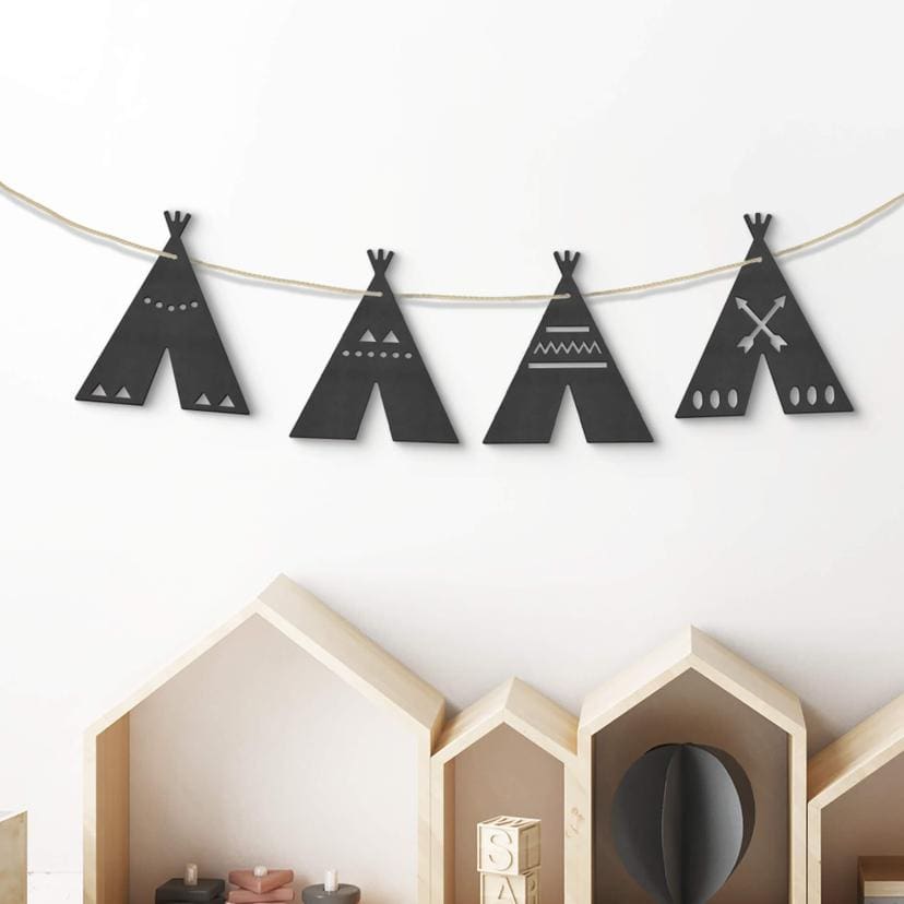 Décoration en bois MDF - Guirlande de tipis (4 parties)