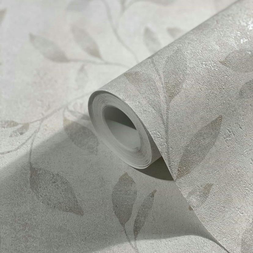 Non-woven tapet med bladmønster og metallic-effekt i hvidt blomstermønster