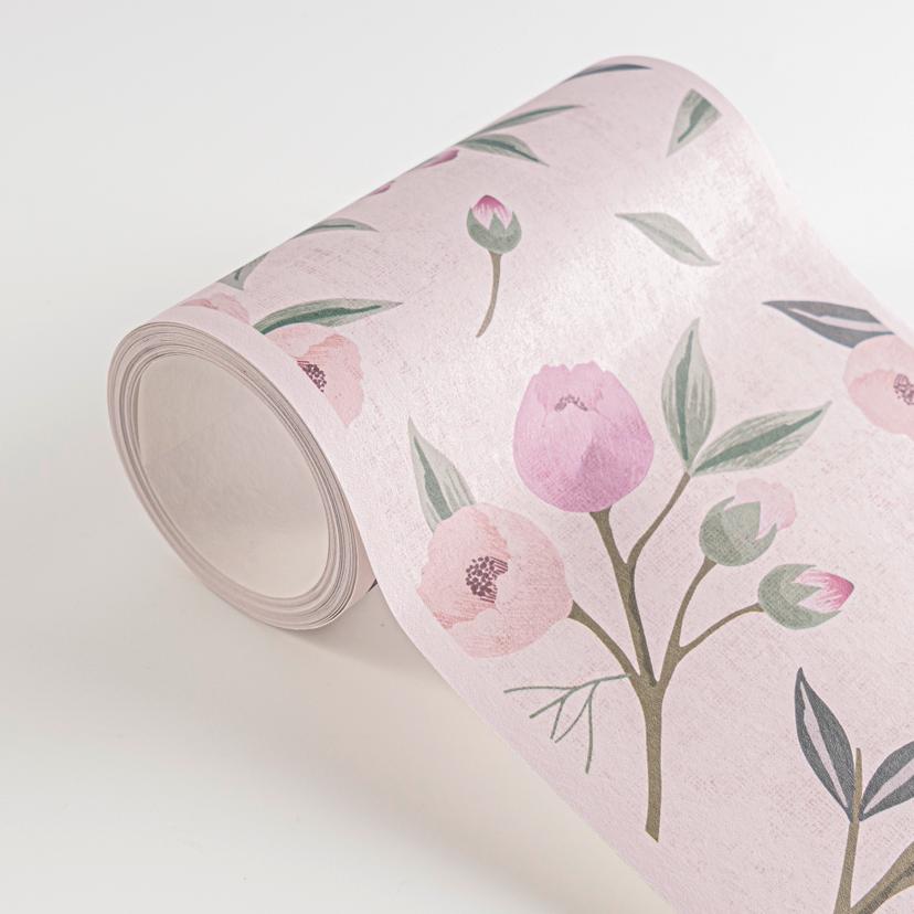 Carta da parati con bordo rosa-viola con uccello, viticci e motivi naturalistici