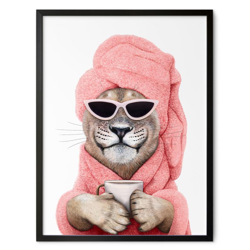 Poster Wellness Löwe mit Kaffee - Korenkova
