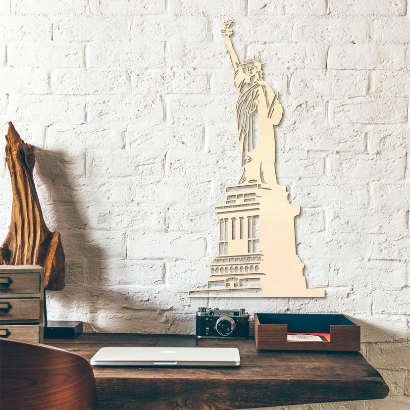 Arte en madera de álamo - Estatua de la Libertad