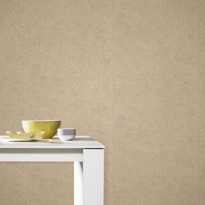 Non-woven tapet med betonmotiver, ensfarvet, beige