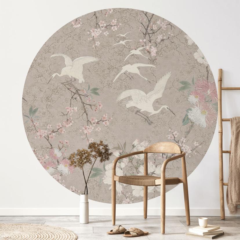 Cranes in Cherry Blossom Rush Beige | Chinoiserie Fototapet - Bloomery Decor - rund - selvklæbende/i