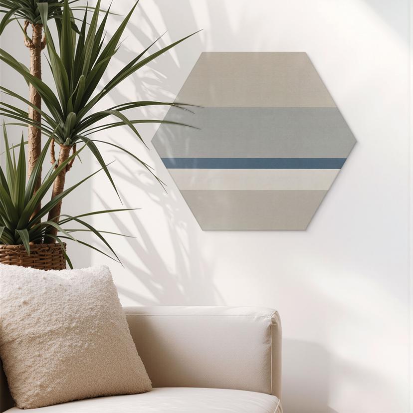 Hexagon Wandbild Agnes Balance - Horizontale Streifen - Sir Edward x Grigory Gladarev - Alu-Dibond