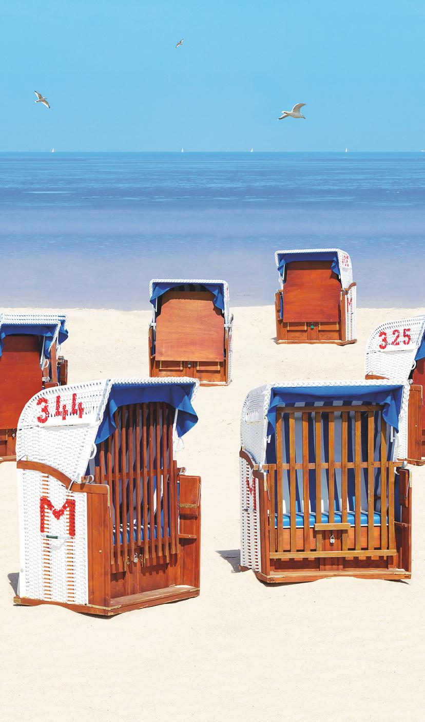 Carta da parati con sedia da spiaggia in riva al mare beige, blu,Immagine 2,70 x 1,59 m