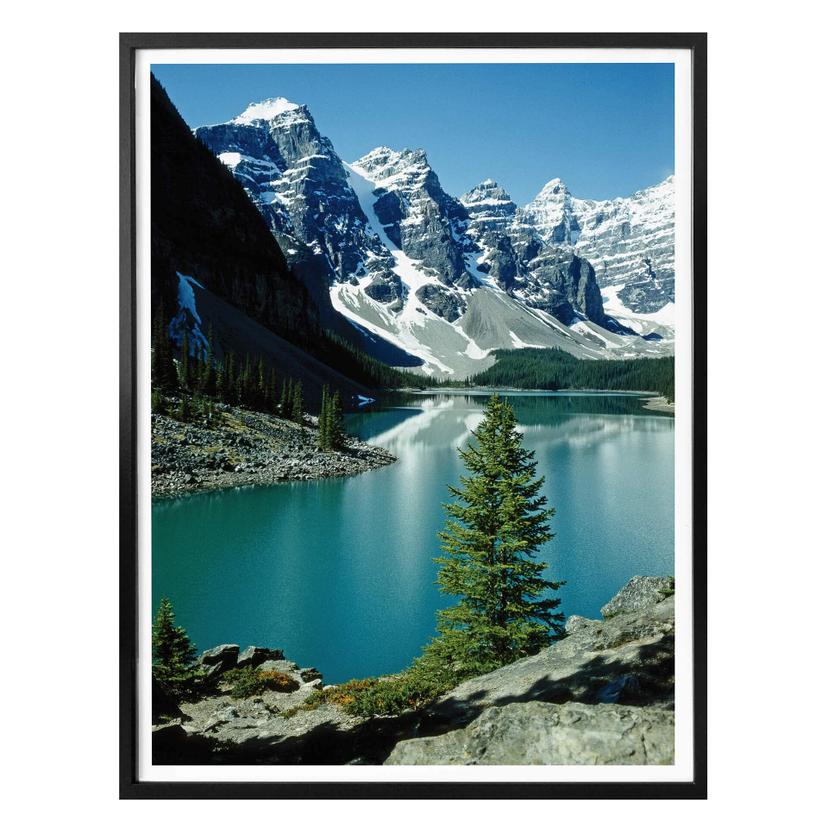 Póster de un idílico lago de montaña