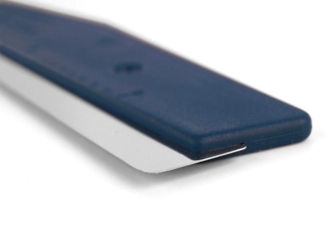 Righello metallico