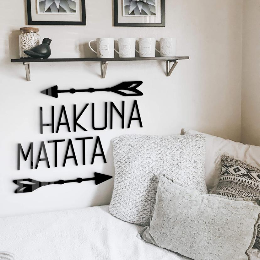 Lettres décoratives en verre acrylique Hakuna Matata avec flèches